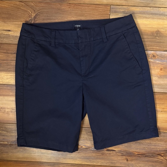 J. Crew Pants - J.Crew Navy Chino Shorts Women’s Size 6 Classic Flat Front Tailored Fit